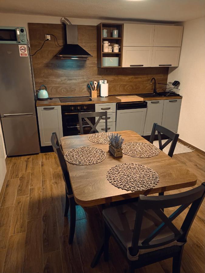 Kod Dida Apartman Gospić Kültér fotó